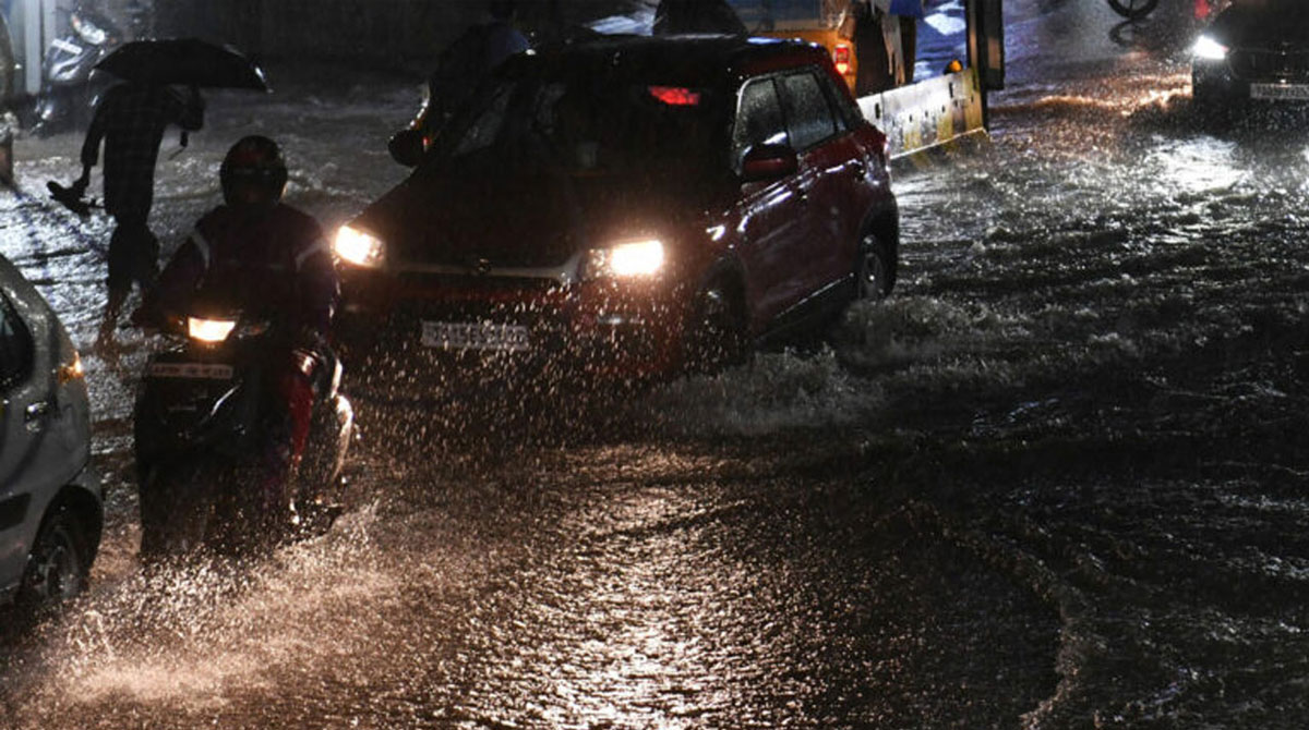 Heavy Rain Lashes Hyderabad, Several Areas Plunge into Darkness