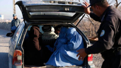 Police arrest two drug smugglers, seize 75 kg illegal drug in Western Afghanistan