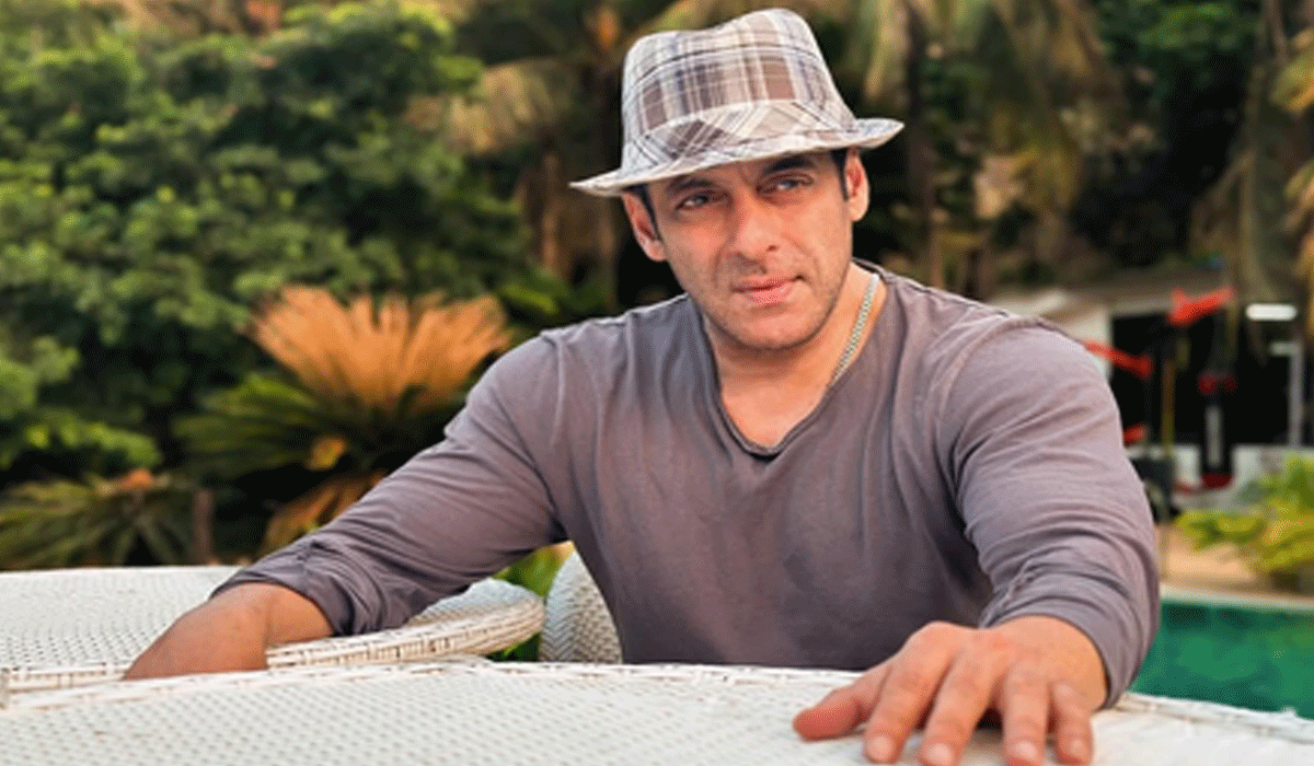 Salman Khan says he loved close friend Iulia Vantur's song 'Tere Sang'