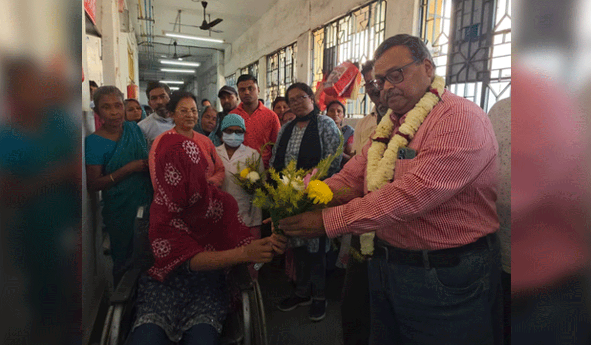 Declared dead by doctors, 14-year-girl comes back to life in West Bengal