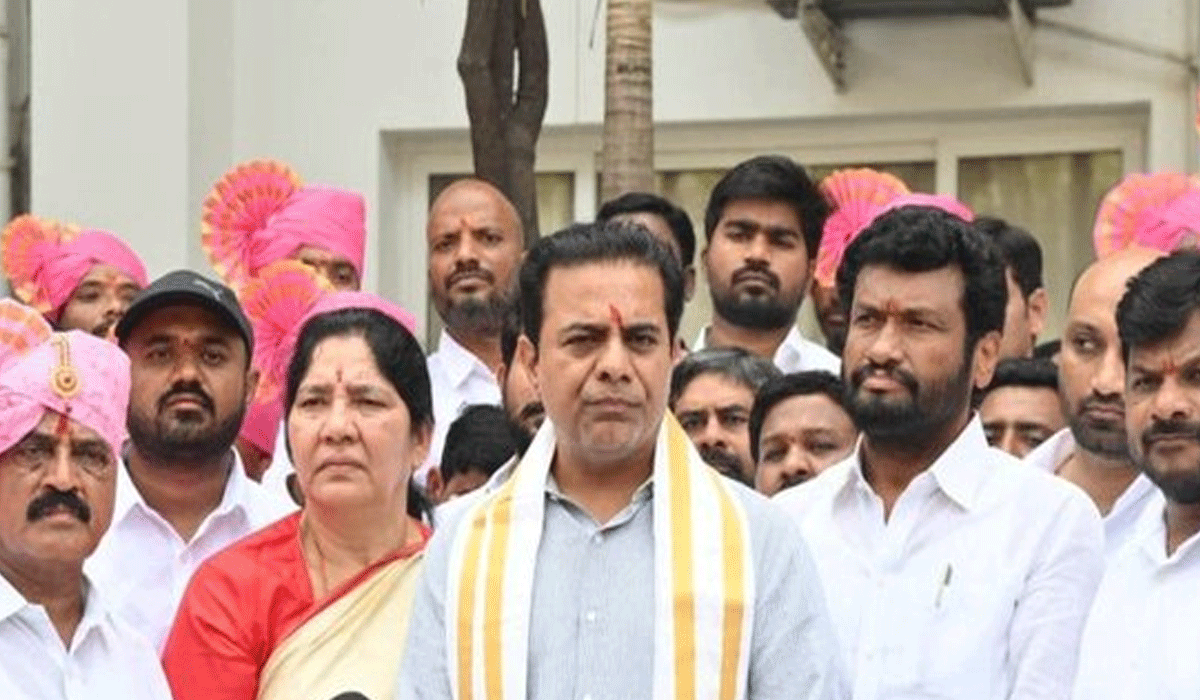 Congress resorting to anarchy in hung municipalities in Telangana, says KTR