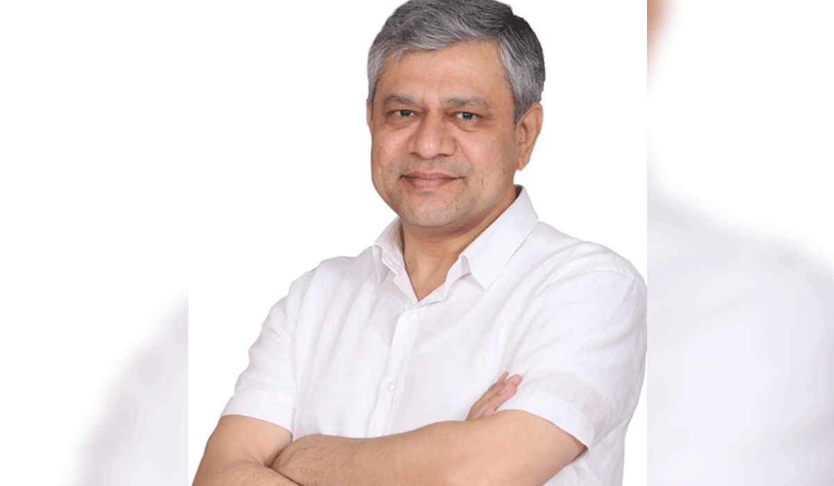 Ashwini Vaishnaw counters Rahul Gandhi over India-US deal, says he neither understands trade nor technology