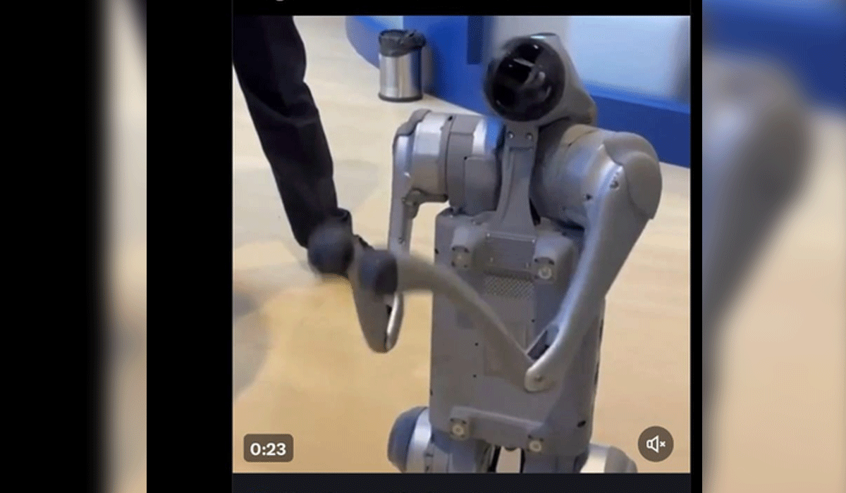 Disorganised PR spectacle, Indian data up for sale, Chinese products showcased: Rahul Gandhi on AI Summit