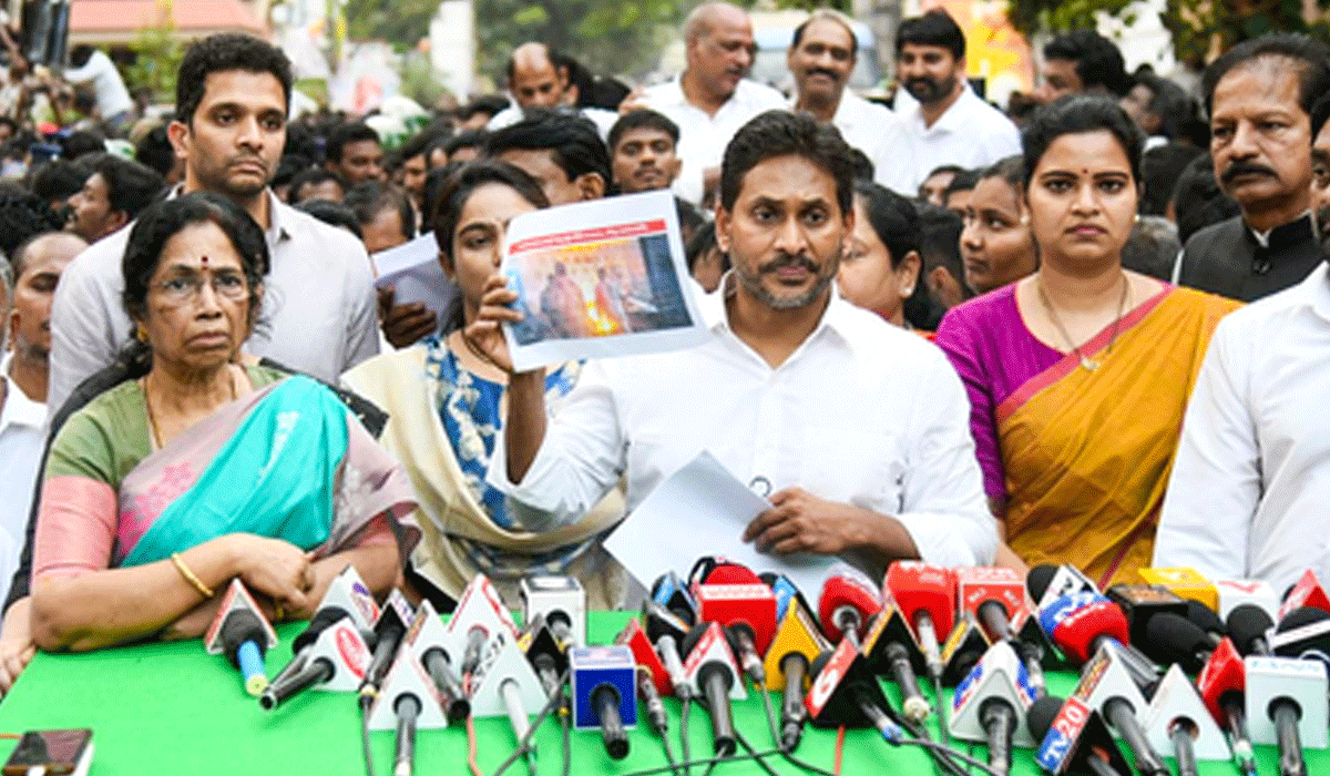 YSRCP leaders must not fear false cases, says Jagan Reddy