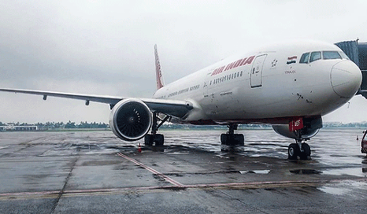 Middle East airspace closures disrupt flights as Israel strikes Iran