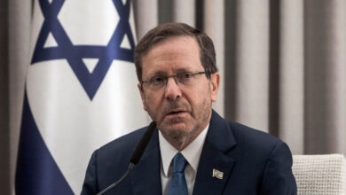 Israeli President starts visit to Australia following antisemitic terror attack