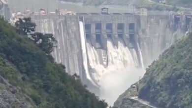 Reopen Mettur dam to protect standing paddy crops: EPS to Stalin govt