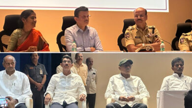 Telangana Maoist Leaders Surrender: Four Top Leaders Lay Down Arms Before DGP