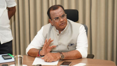Komatireddy Orders Strict Monitoring of Road Projects, Sets Deadlines for Completion