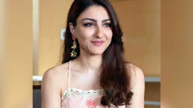 Soha Ali Khan navigates through the dangerous sidewalks in Mumbai, calls them 'death traps'