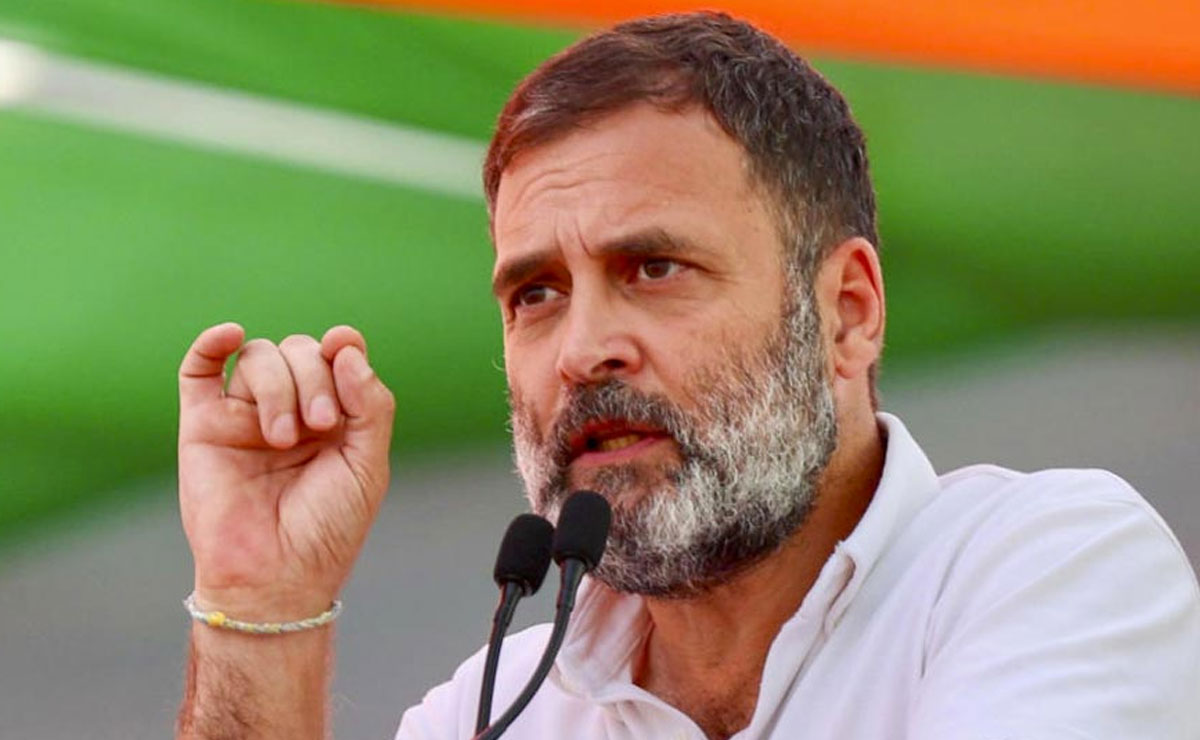 LoP Gandhi appears before Bhiwandi Court to sign fresh bond in 2014 defamation case