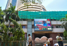 Sensex, Nifty trade nearly flat; IT index down 0.5 pc