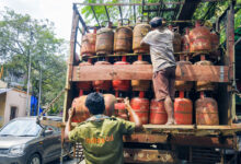 Illegal use of domestic LPG cylinders in Mumbai hotel; FIR filed against owner, manager