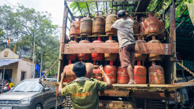 Illegal use of domestic LPG cylinders in Mumbai hotel; FIR filed against owner, manager