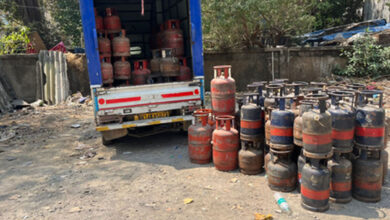 Gas cylinder black marketing op busted in Mumbai; stock seized in Worli raid
