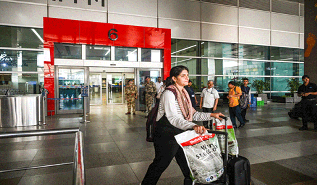 Indian airlines partially resume flights from some Middle East destinations