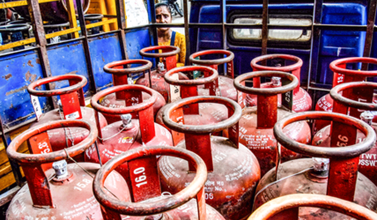 LPG bookings decline as consumer panic eases, raids on to check hoarding and black marketing