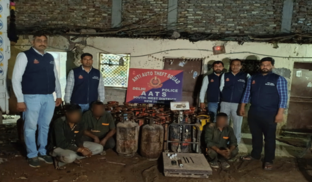 Three arrested as LPG black-marketing racket busted in Delhi, 74 cylinders recovered