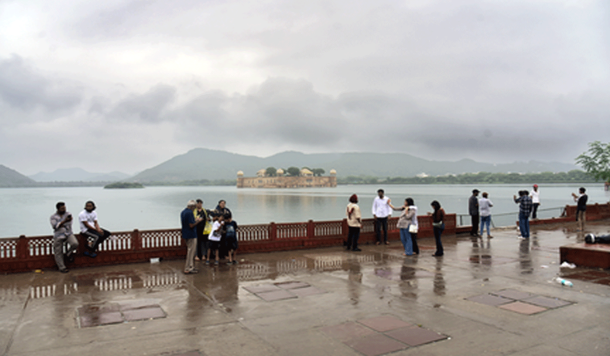 Rain lashes Rajasthan parts, weather alerts issued by MeT Department