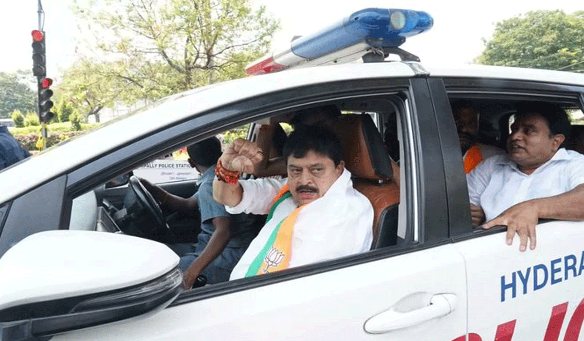 Telangana BJP chief detained as police foil protest at Assembly