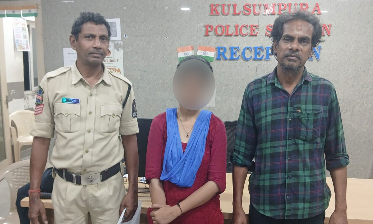 Hyderabad Police Save 19-Year-Old Woman Near Puranapool, Prevent Suicide Attempt After Timely Intervention