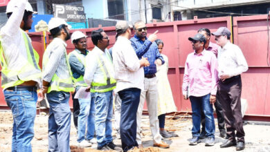 Hyderabad KBR Park Flyover Works: GHMC Commissioner R.V. Karnan Inspects Site, Orders Faster Progress