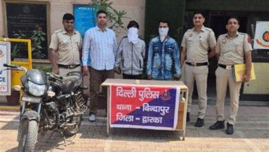 Delhi Police dismantle mobile theft racket; chain snatchers held in separate case