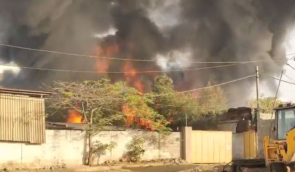 Hyderabad: Fire Breaks Out at Chemical Waste Warehouse in Jeedimetla Industrial Area