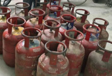 Delhi: Crime Branch busts illegal LPG cylinder racket in Dabri; 17 cylinders recovered