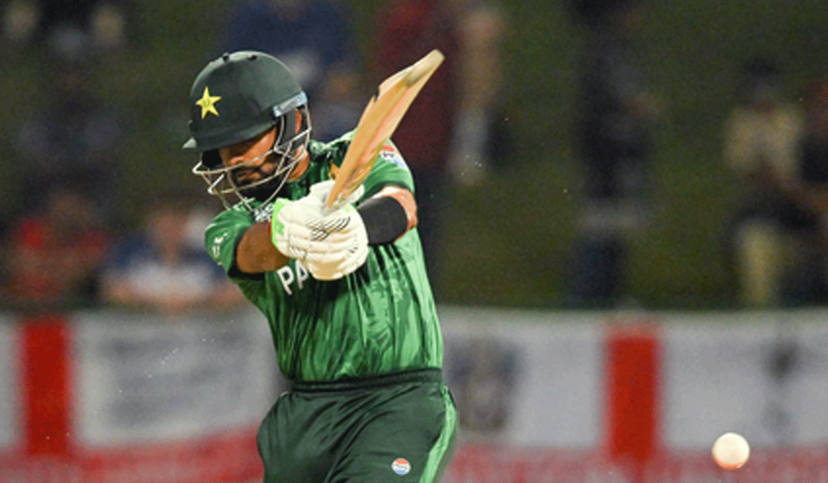 'Keep these things to yourself': Babar Azam fumes at reporter over Kohli comparison in PSL