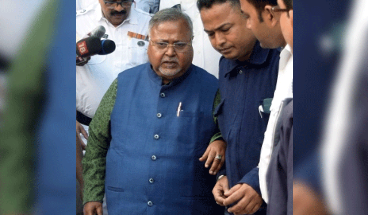 ED raids former education minister Partha Chatterjee's residence ahead of Bengal polls