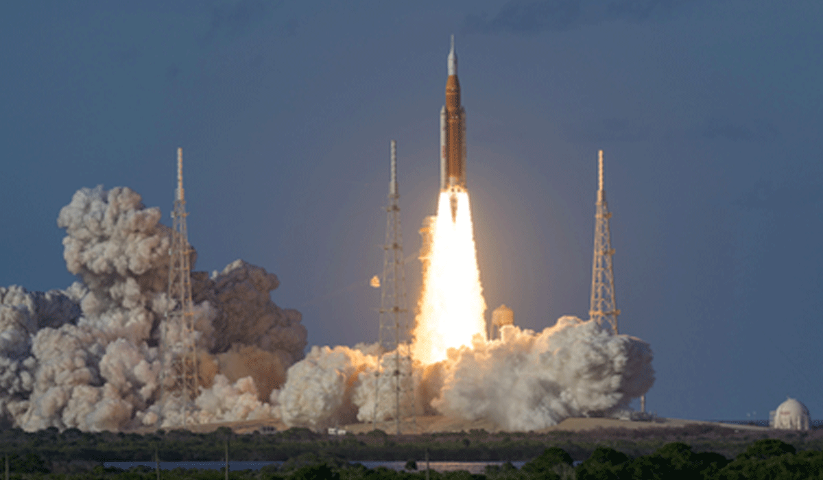 NASA astronauts carry iPhones to Moon for 1st time aboard Artemis II mission