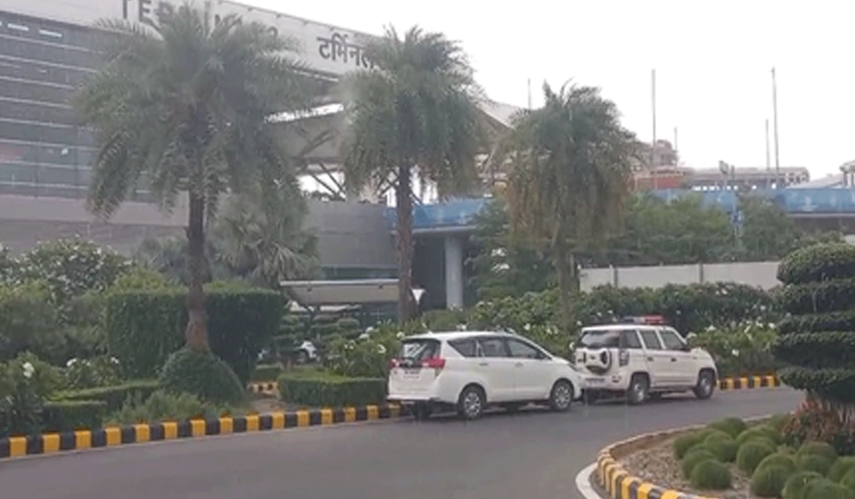 Sudden weather shift cools Delhi-NCR, light rain brings much needed respite