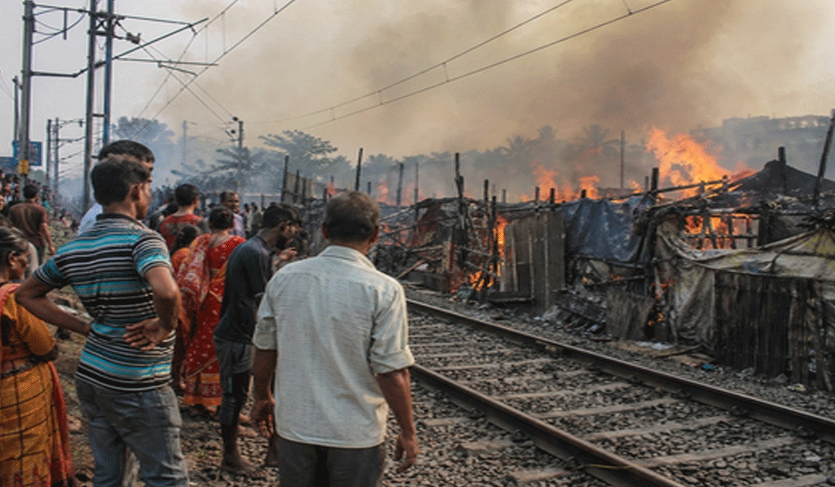 Bengal: Train services hit after fire engulfs slum near railway line in South 24 Parganas