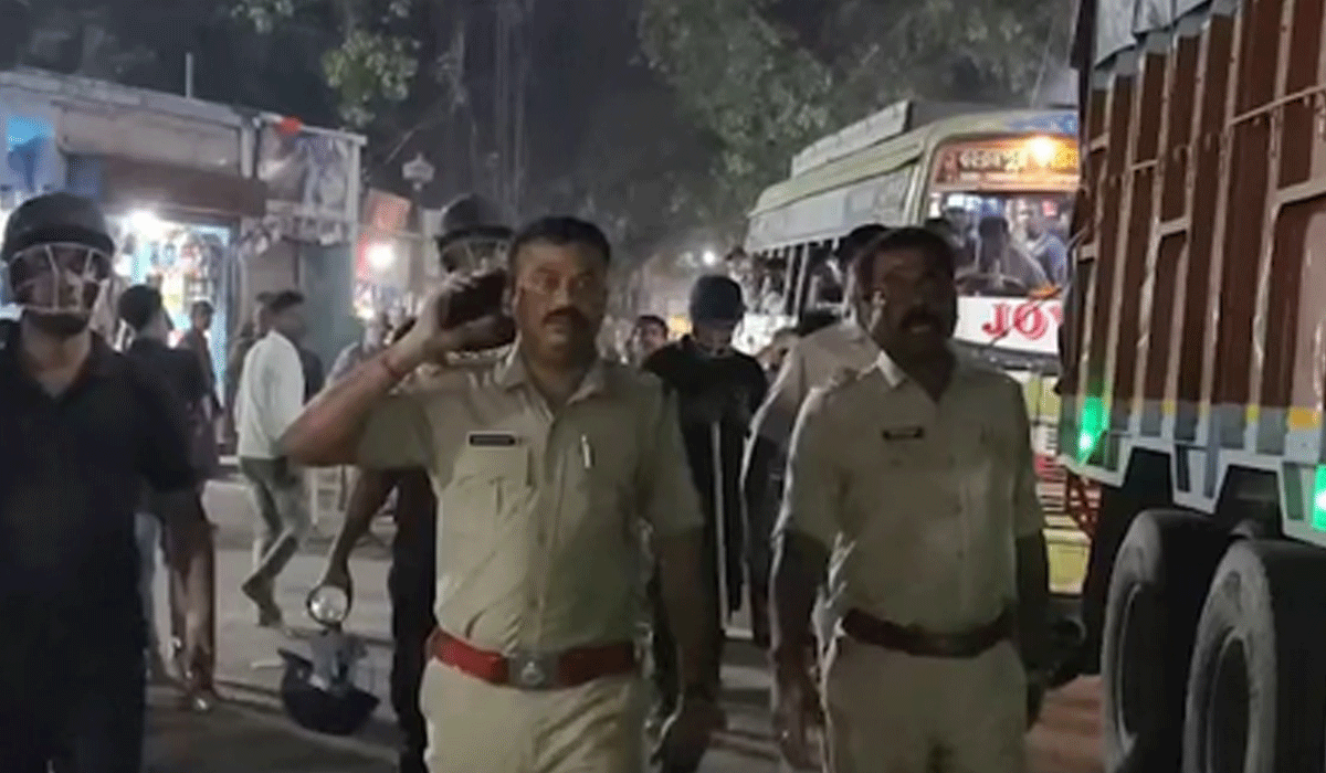 Bengal polls: FIR filed after bikers raise threatening slogans, intimidate voters in Diamond Harbour