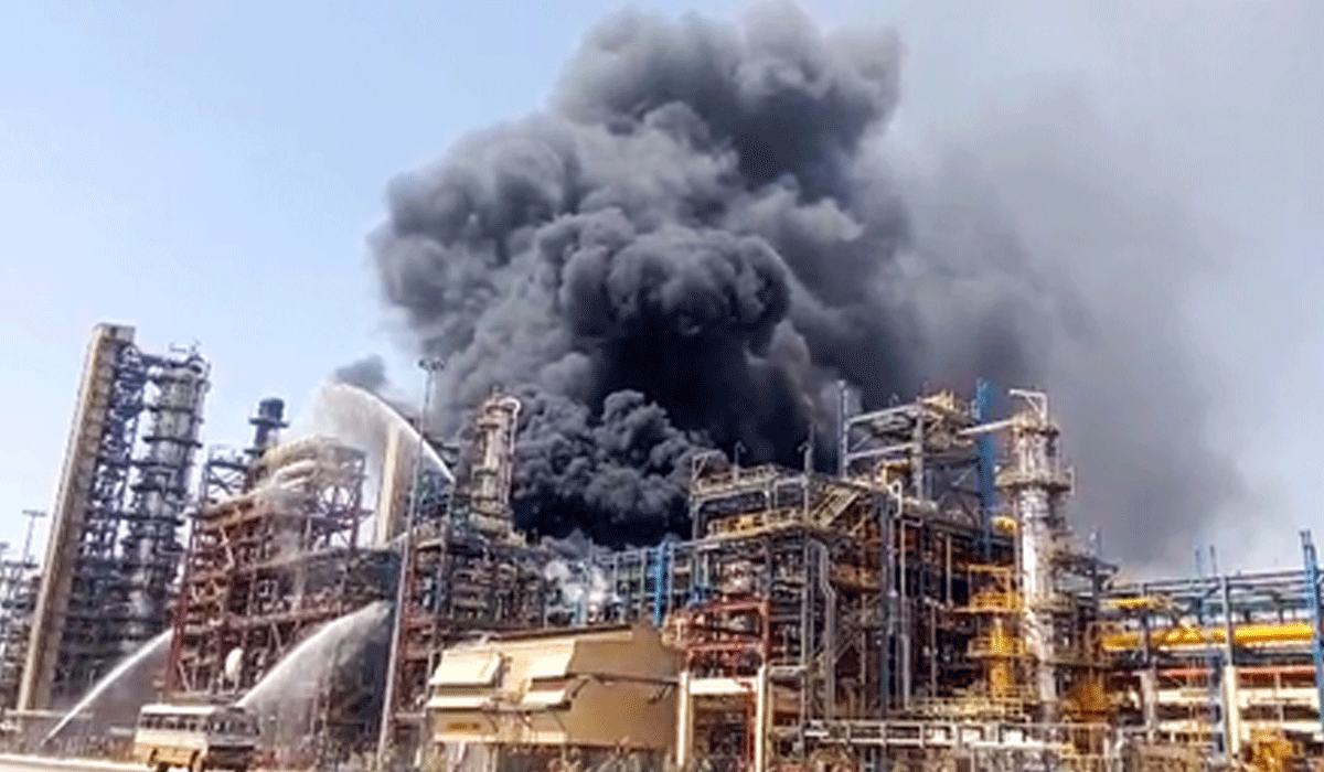 HPCL pins refinery fire to leak, ops to restart in May's second half