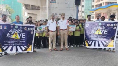Hyderabad Police Arrive Alive Drive: Road Safety Awareness Program Held in Santoshnagar