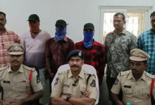Hyderabad: 3 Mobile Snatchers Arrested in Kanchanbagh, 10 Phones and Bike Seized