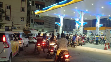 Hyderabad Petrol Shortage Panic: Long Queues in City as Pumps Display ‘No Stock’ Boards