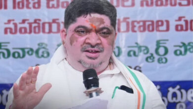 TGSRTC Strike Update: Minister Ponnam Prabhakar Urges Workers to Call Off Strike, Offers Talks