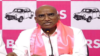 BRS Leader RS Praveen Kumar Demands Cancellation of GO 17