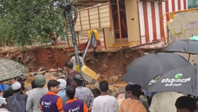 Bengaluru Wall Collapse Near Bowring Hospital: 8 Dead, Several Injured After Heavy Rain; Rescue Operations Ongoing