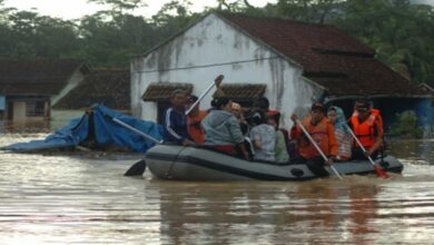 Flood in Indonesia's Central Java leaves one missing, around 3000 evacuated