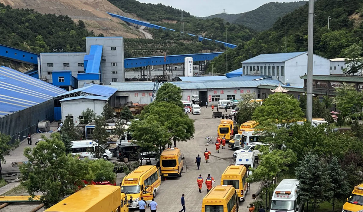 China coal mine accident leaves 82 dead, nine trapped