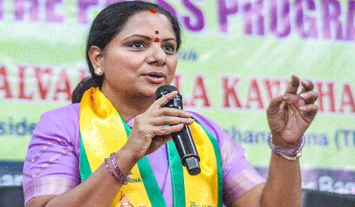 Kavitha accuses Telangana govt of conspiracy to thwart fee reimbursement scheme