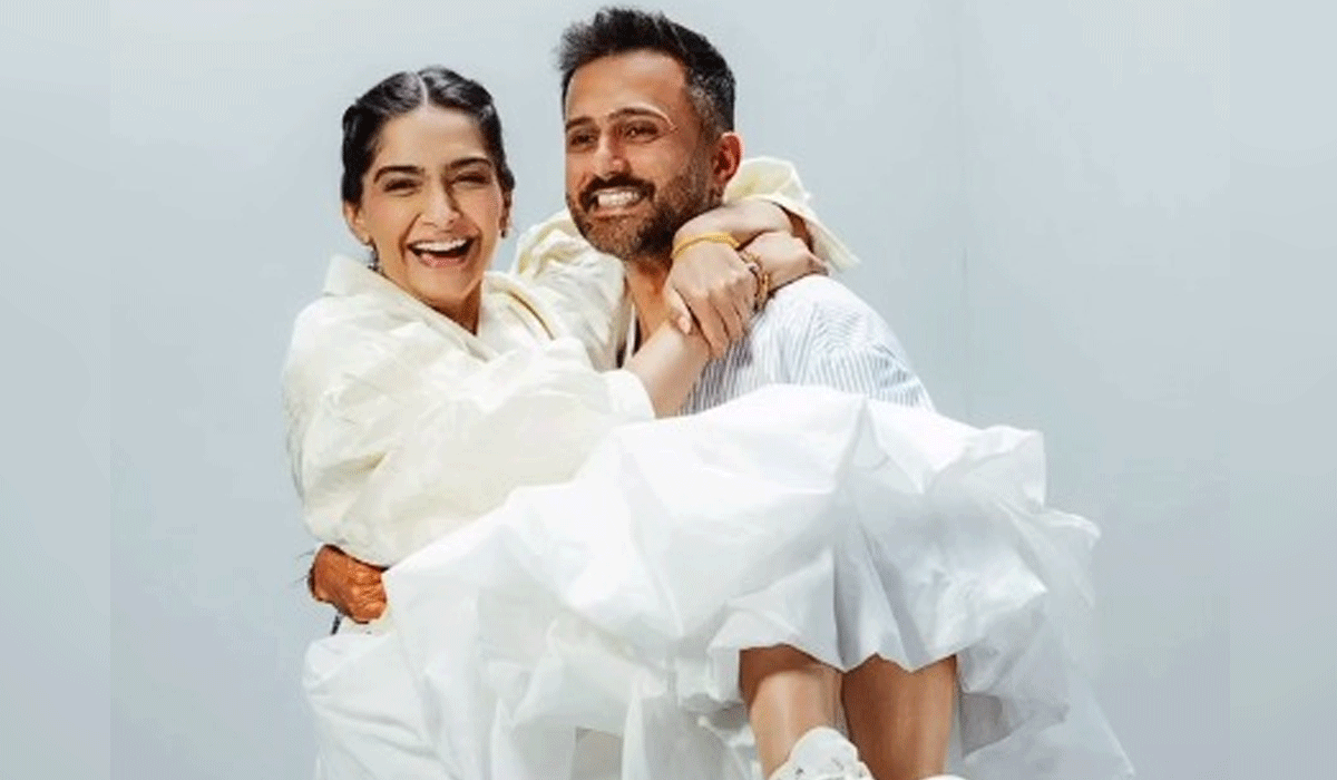Sonam Kapoor celebrates a decade with Anand Ahuja: Love you more gently, intentionally and completely