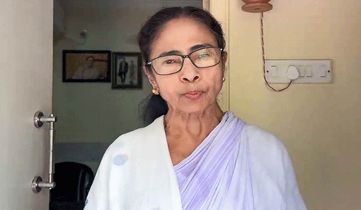 'Jai Shri Ram' slogans raised outside former Chief Minister Banerjee's house in Kalighat