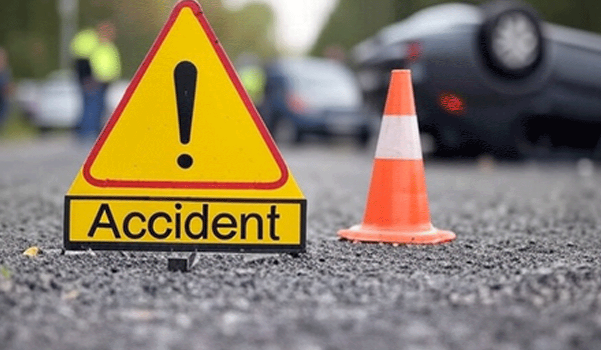 Two youths burnt alive after car rams into bike in Andhra's Anantapur
