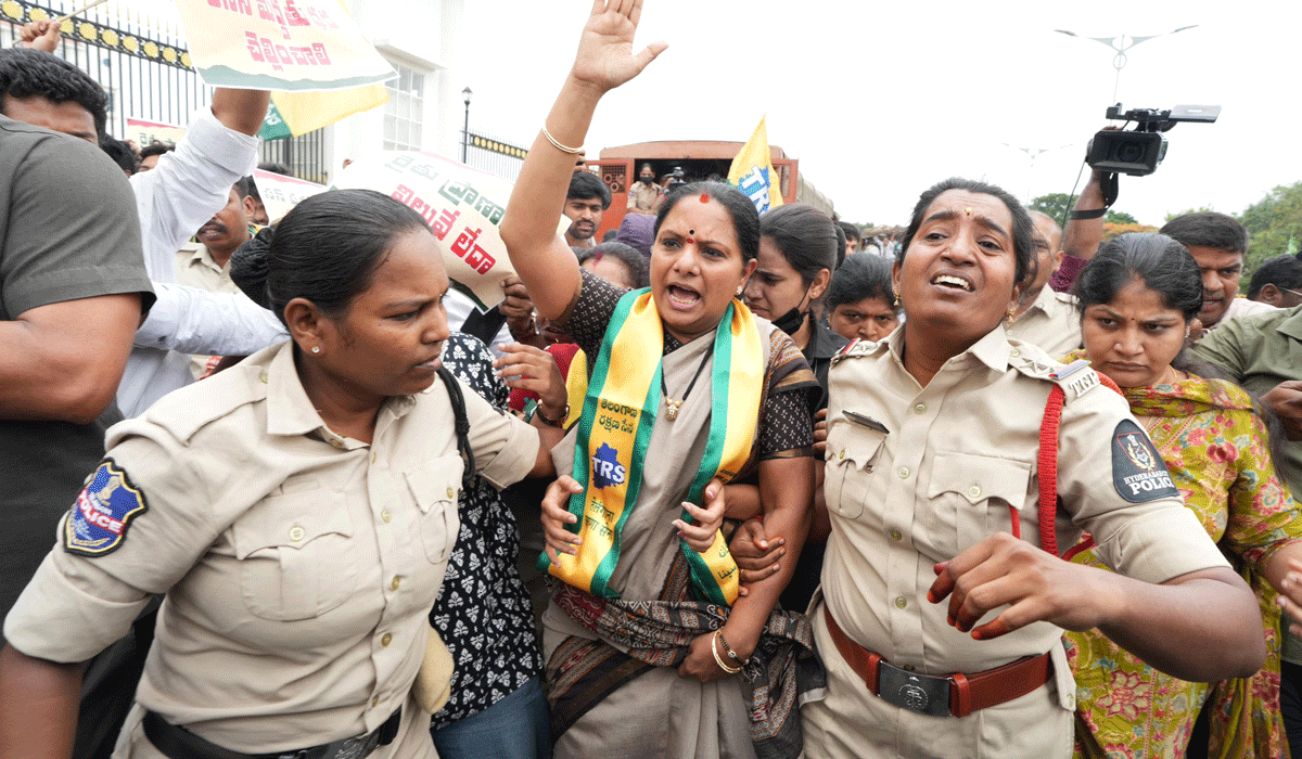 Kavitha detained during protest at Telangana Secretariat over farmers’ problems