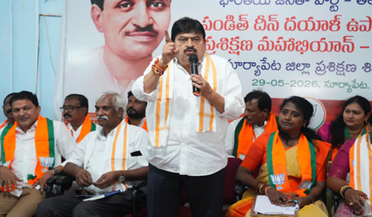 Congress talking about NTR to lure Andhra voters, says Telangana BJP chief